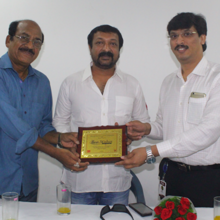 Actor Vaibhav Surya sharing his experiences with FTIH students