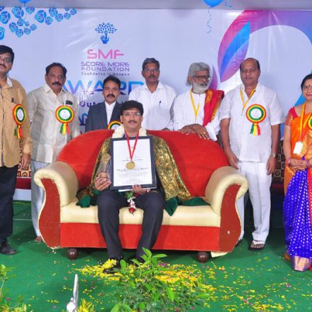 Best Emerging Film Institute of Hyderabad award received by FTIH from SMF